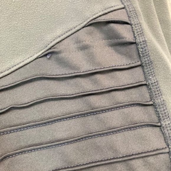 ALO YOGA Gray Moto Leggings. Full length. Size M - Picture 4 of 7